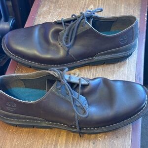 Timberland Men's Brown Leather Shoes Size 11 With Sensor Flex Comfort System.